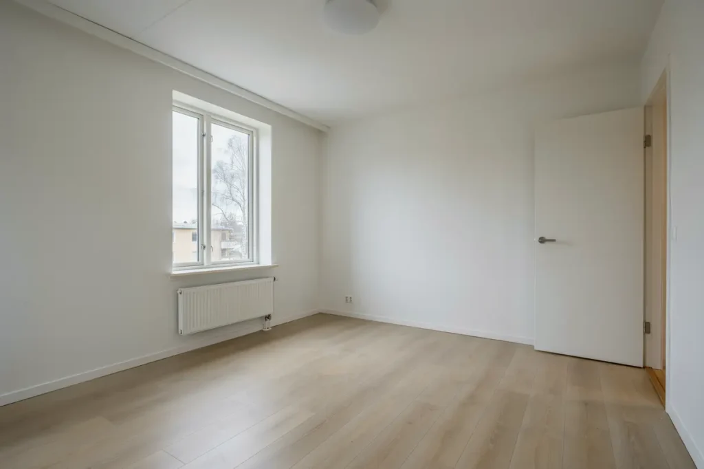 inv ndig renovering av hyresl genhet med m lning i tureberg sollentuna