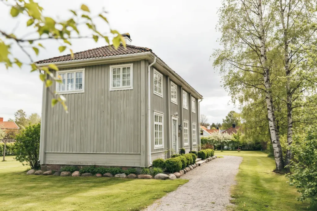 s v ljer du r tt kul r till husets fasad r d f r ljus stil och omgivning